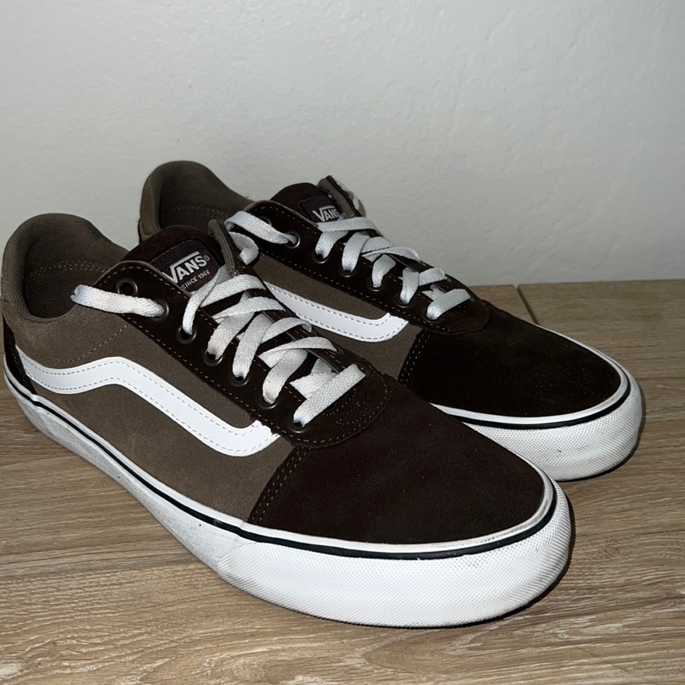 Men’s Vans Ward Deluxe Comfort Suede